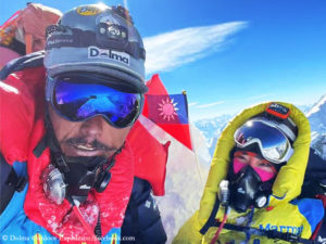 Nima Gyalzen Sherpa and Grace Tseng on Lhotse summit