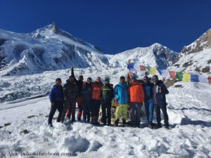 Manaslu team around Alex Txikon
