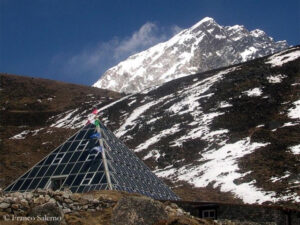 Forschungsstation "Pyramid" im Everest-Tal